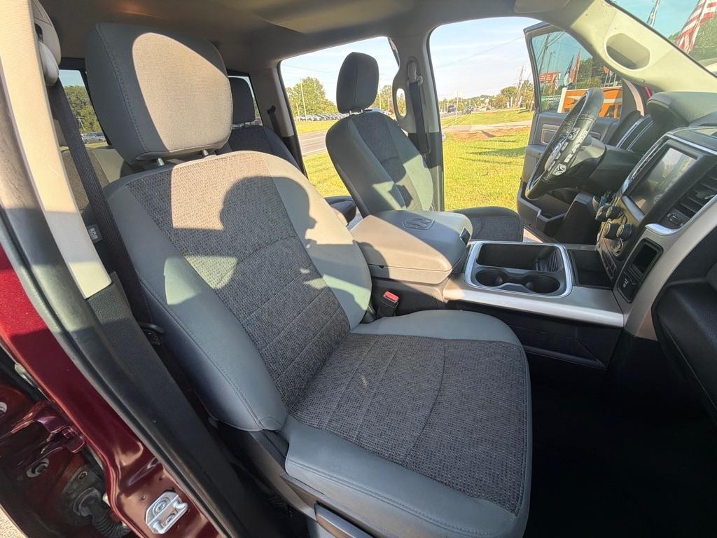RAM 1500 Big Horn 4x4 Crew Cab 5'7" Box 2017