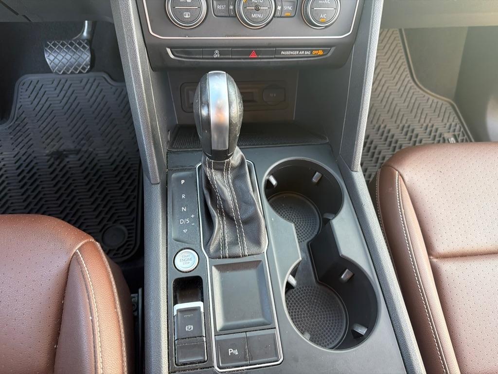 Volkswagen Atlas 2021.5 3.6L V6 SE w/Technology FWD 2021