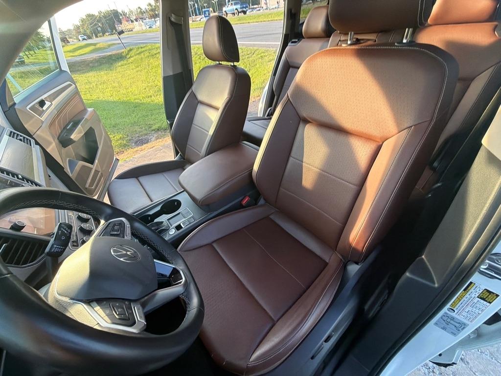 Volkswagen Atlas 2021.5 3.6L V6 SE w/Technology FWD 2021