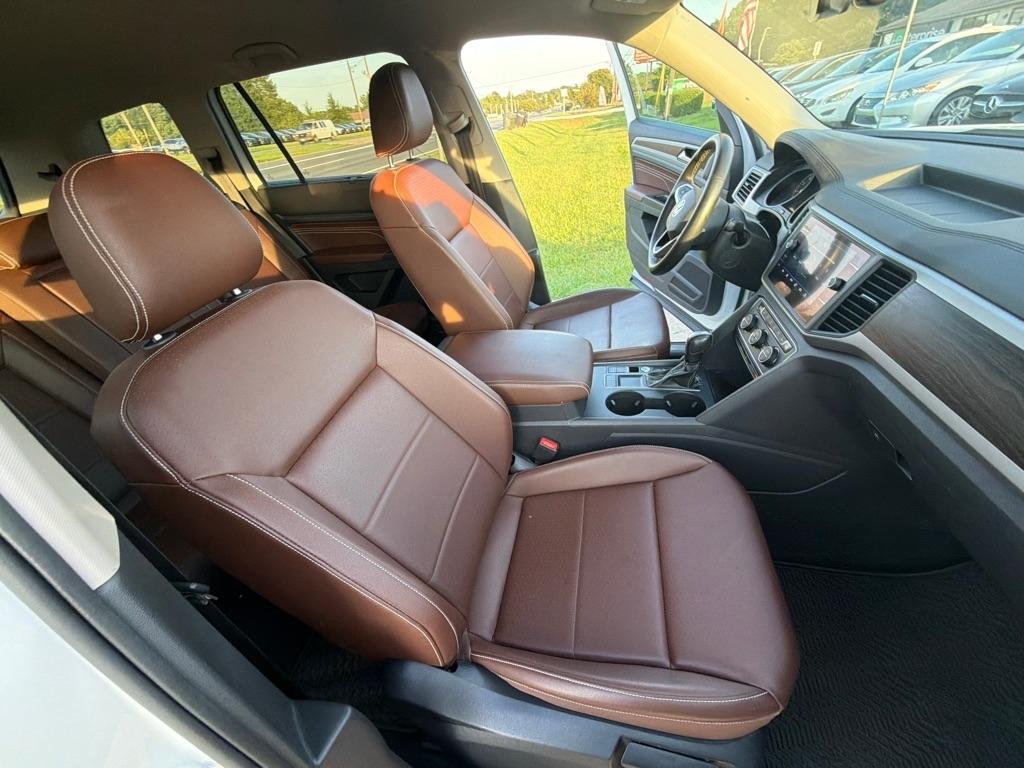 Volkswagen Atlas 2021.5 3.6L V6 SE w/Technology FWD 2021