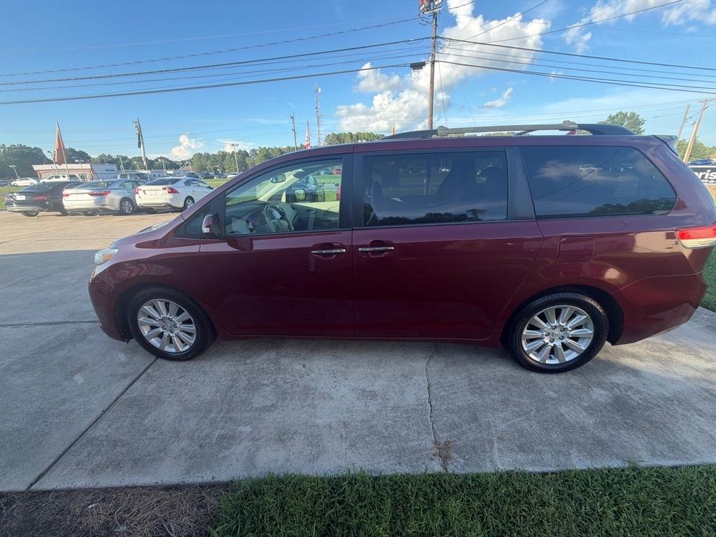Toyota Sienna 5dr 7-Pass Van V6 XLE AAS FWD (Natl) 2014