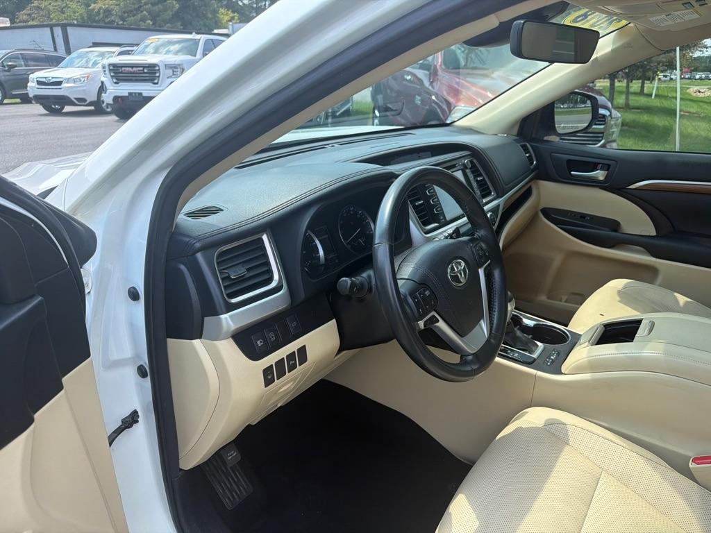 Toyota Highlander Limited V6 FWD (Natl) 2018
