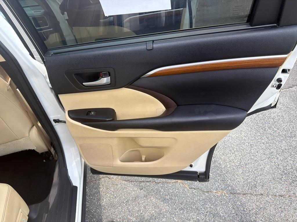 Toyota Highlander Limited V6 FWD (Natl) 2018