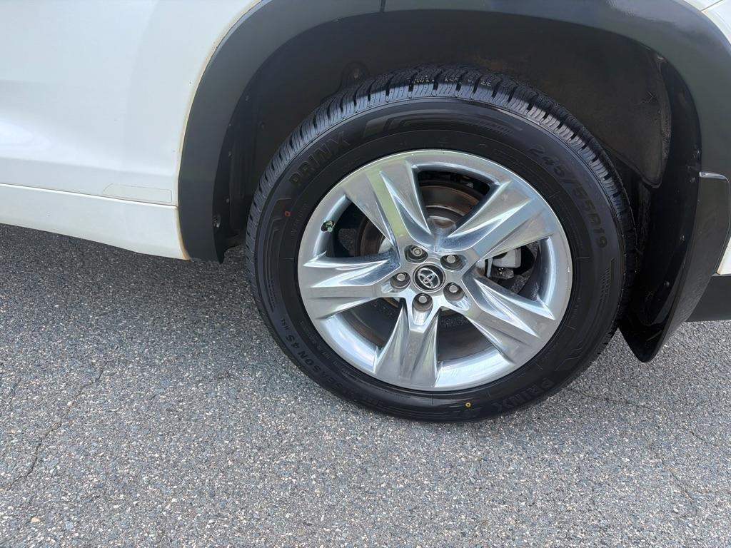 Toyota Highlander Limited V6 FWD (Natl) 2018