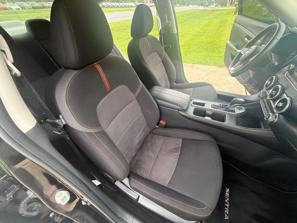 Nissan Sentra SR CVT 2022