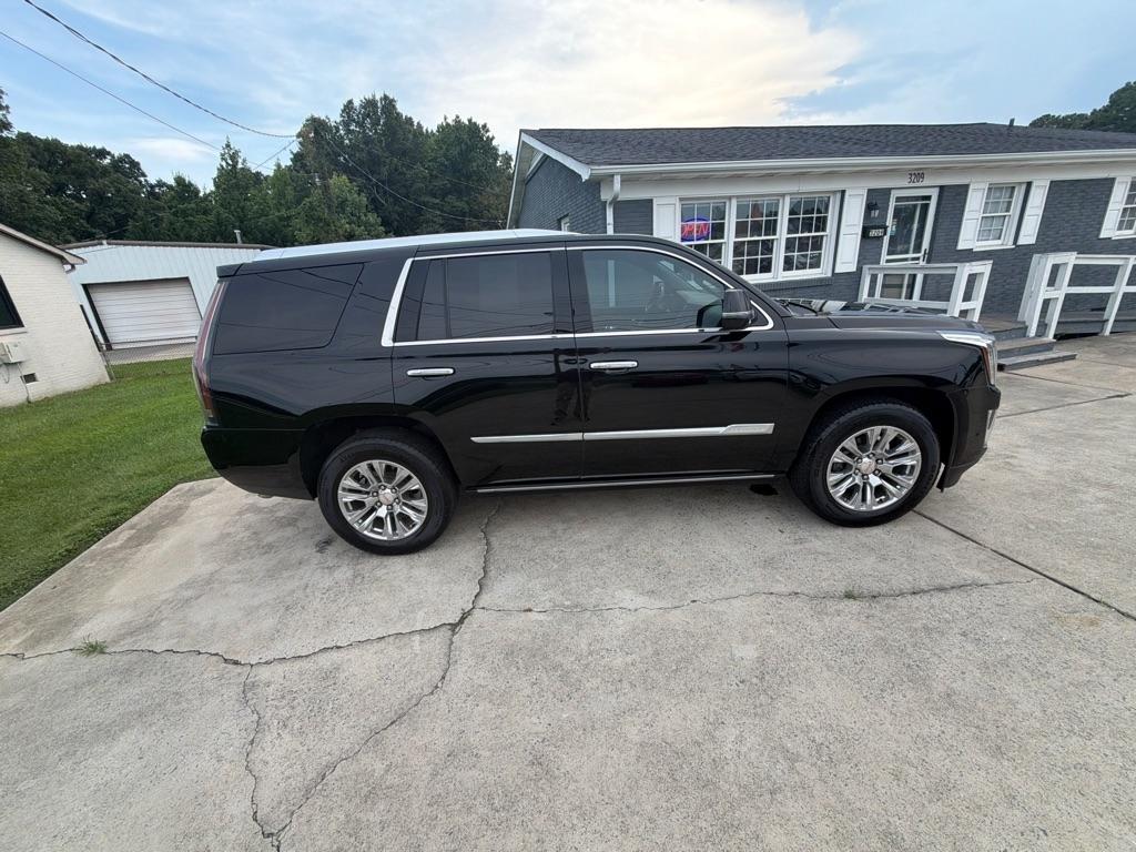 Cadillac Escalade 4WD 4dr Premium Luxury 2018