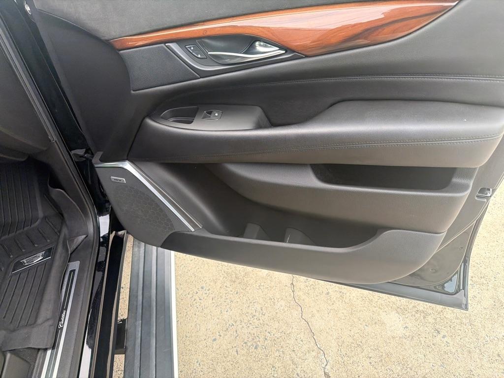Cadillac Escalade 4WD 4dr Premium Luxury 2018