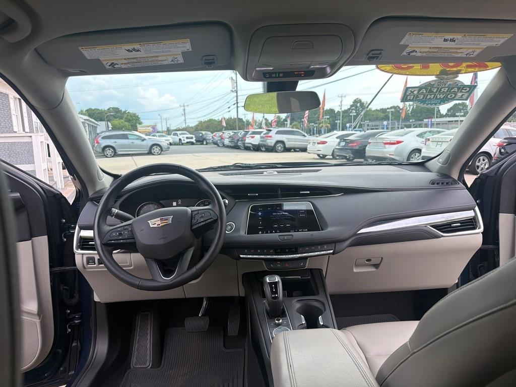 Cadillac XT4 FWD 4dr Luxury 2019