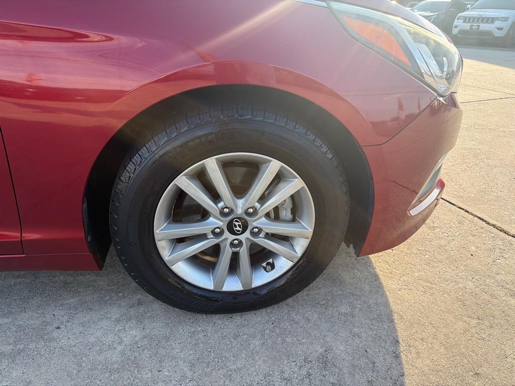 Hyundai Sonata 4dr Sdn 2.4L SE 2015