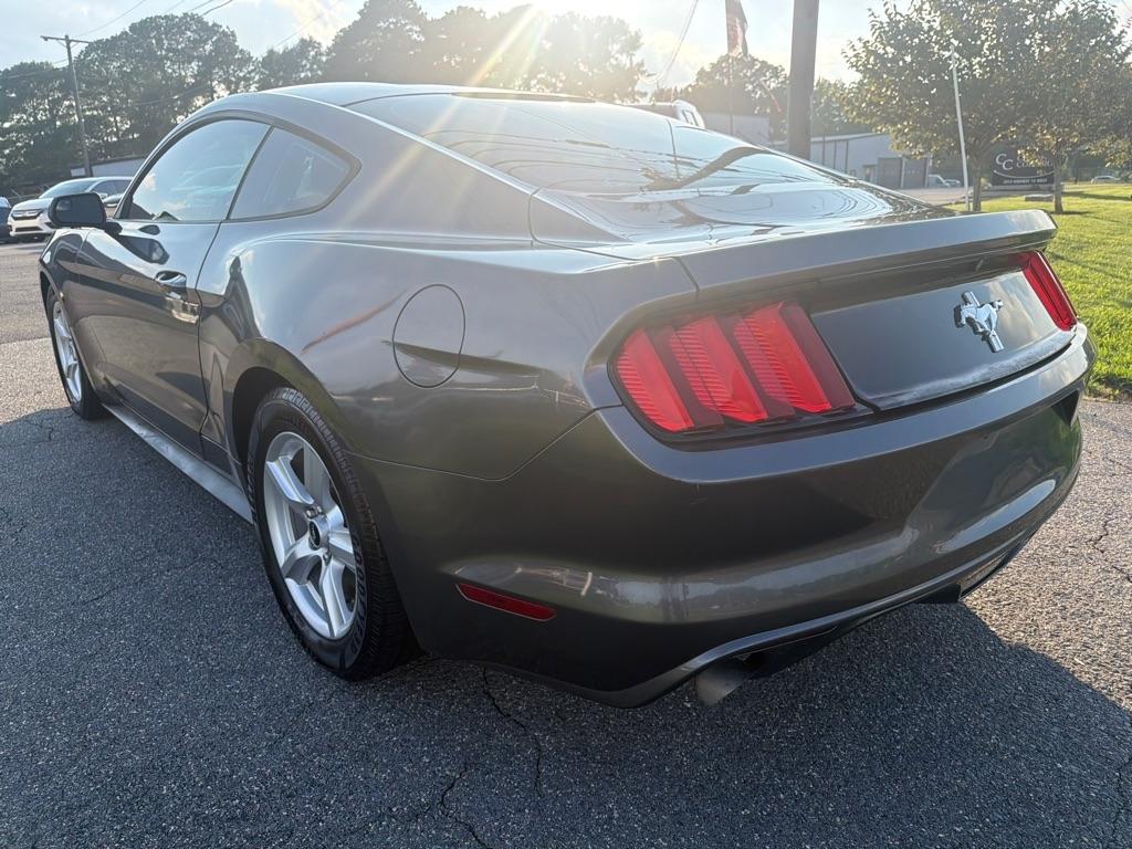 Ford Mustang 2dr Fastback V6 2016