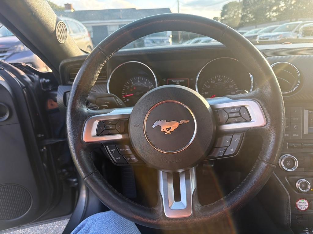 Ford Mustang 2dr Fastback V6 2016