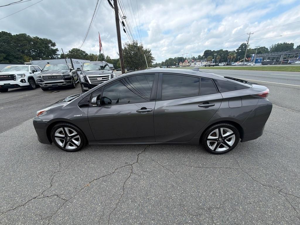 Toyota Prius Three Touring (Natl) 2018