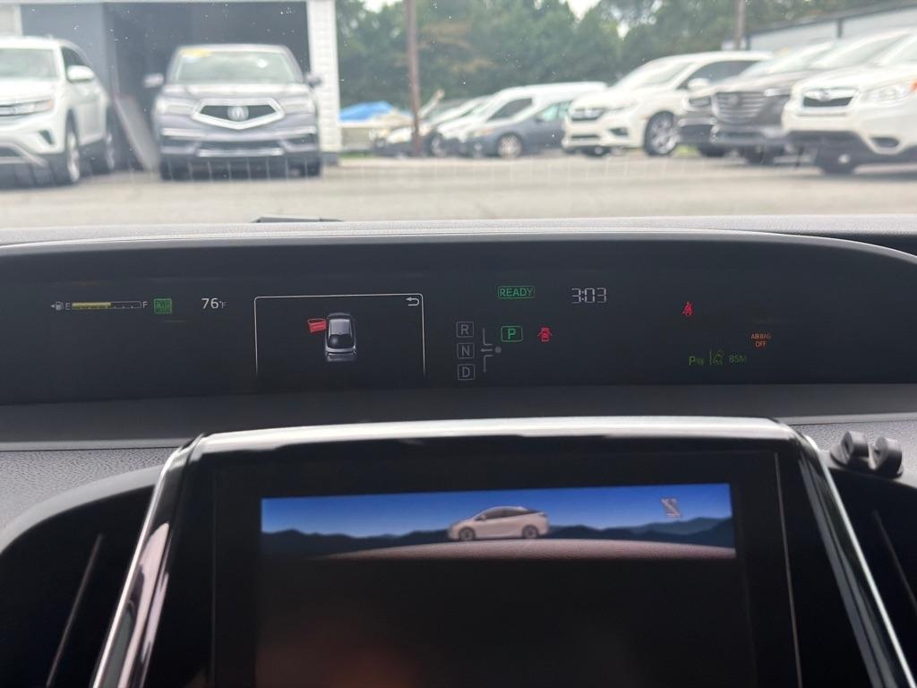 Toyota Prius Three Touring (Natl) 2018