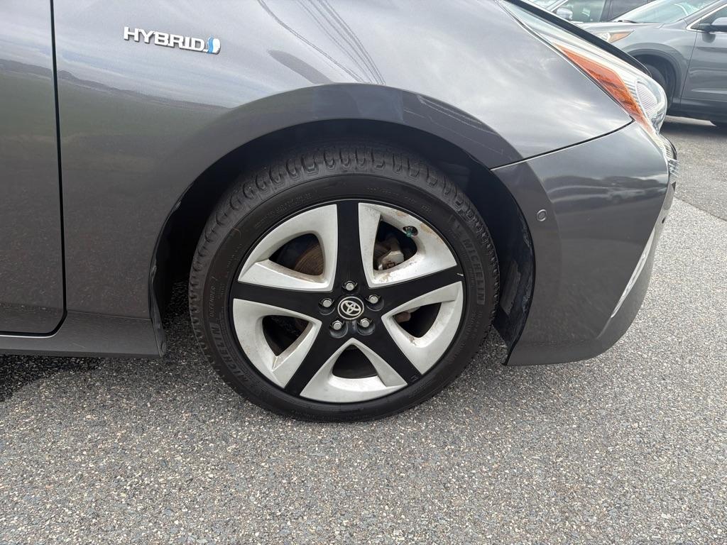 Toyota Prius Three Touring (Natl) 2018