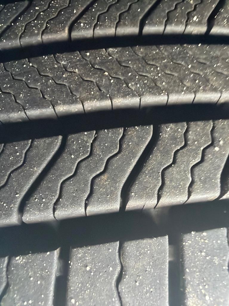Toyota Prius Three Touring (Natl) 2018