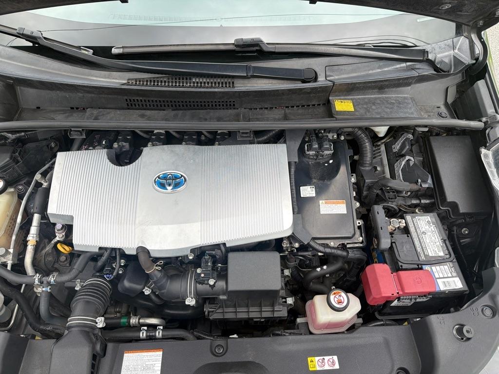 Toyota Prius Three Touring (Natl) 2018