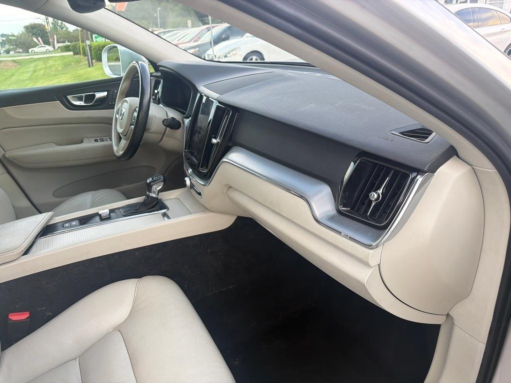 Volvo XC60 T5 AWD Momentum 2018
