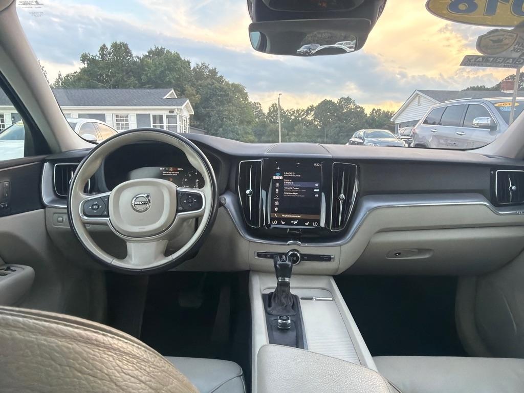 Volvo XC60 T5 AWD Momentum 2018