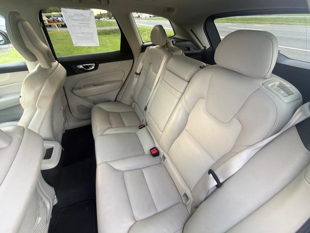 Volvo XC60 T5 AWD Momentum 2018
