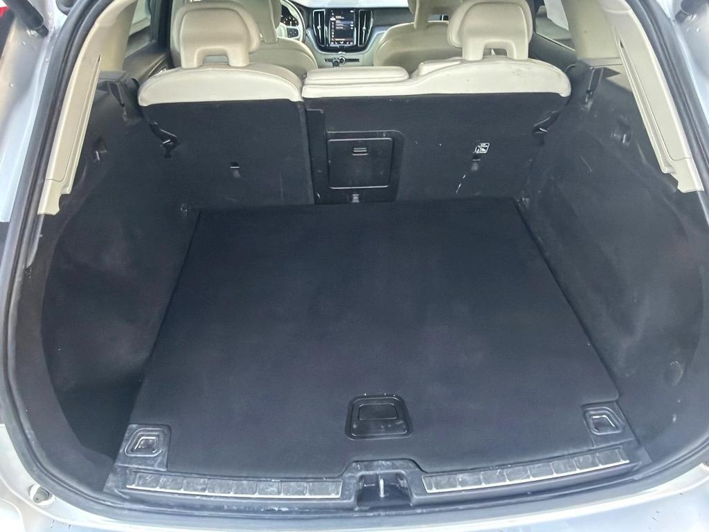 Volvo XC60 T5 AWD Momentum 2018