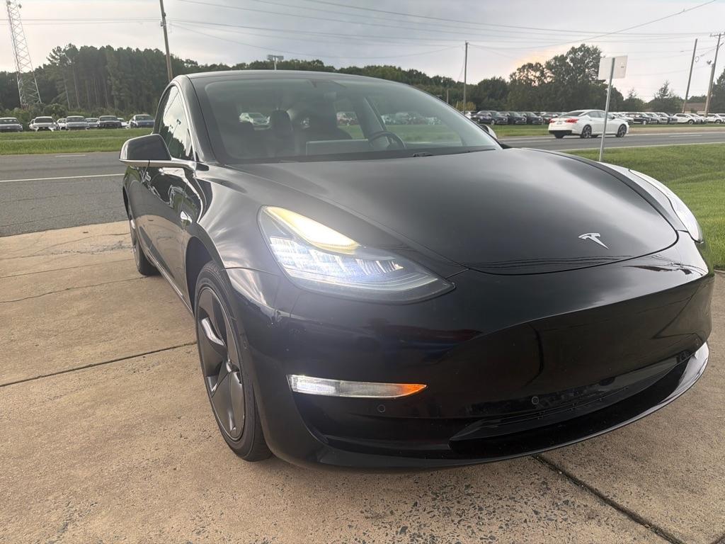 Tesla Model 3 Mid Range Battery RWD 2018