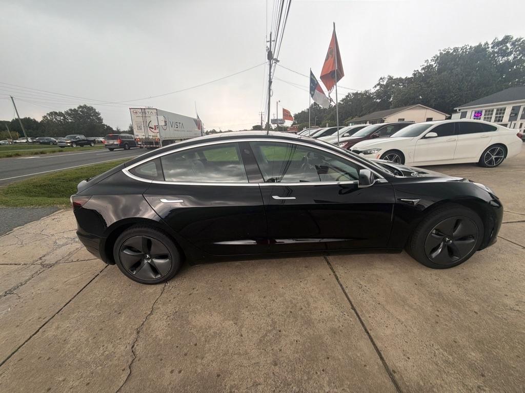 Tesla Model 3 Mid Range Battery RWD 2018