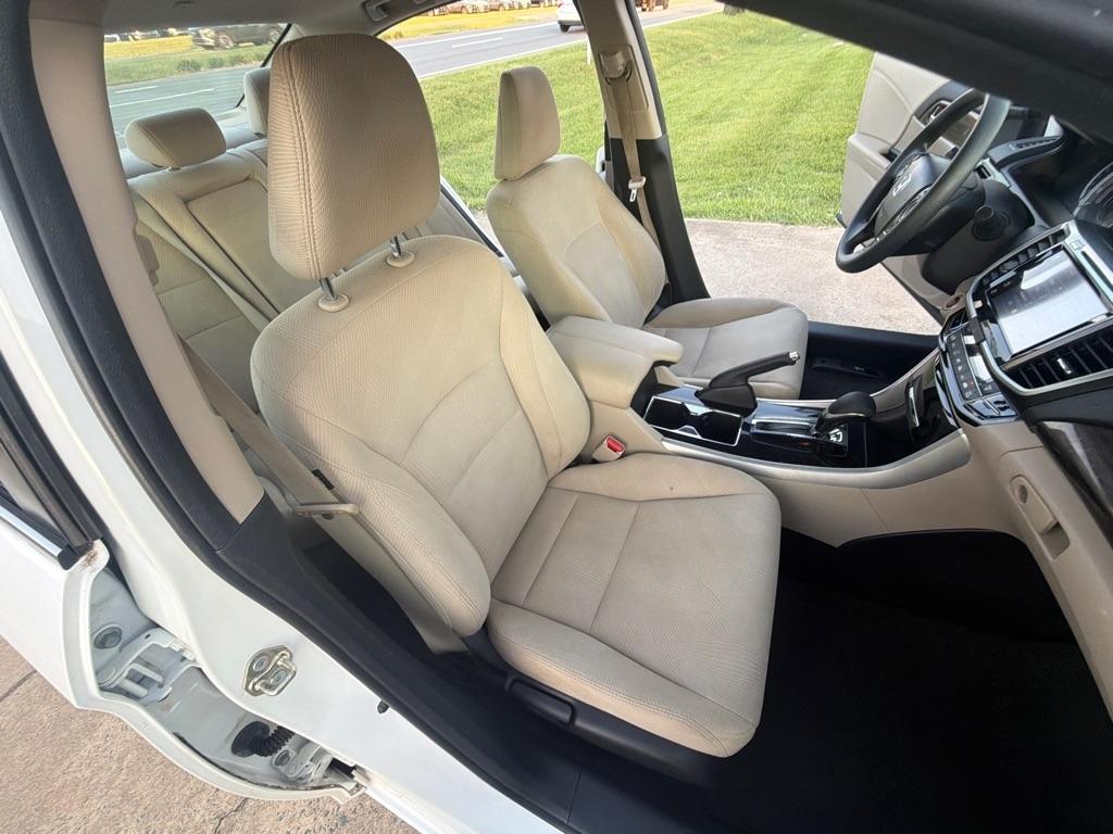 Honda Accord Sedan EX CVT w/Honda Sensing 2017