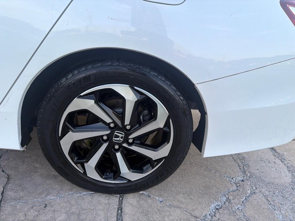 Honda Accord Sedan EX CVT w/Honda Sensing 2017