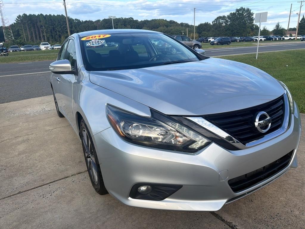 Nissan Altima 2.5 SL Sedan 2017