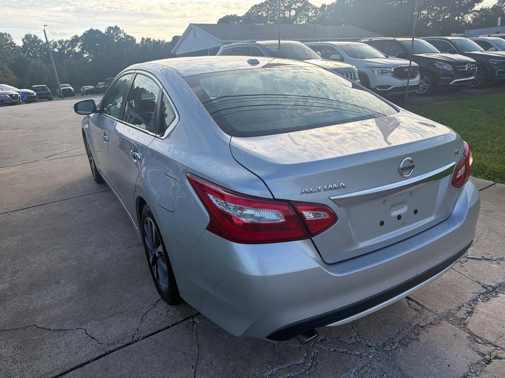 Nissan Altima 2.5 SL Sedan 2017