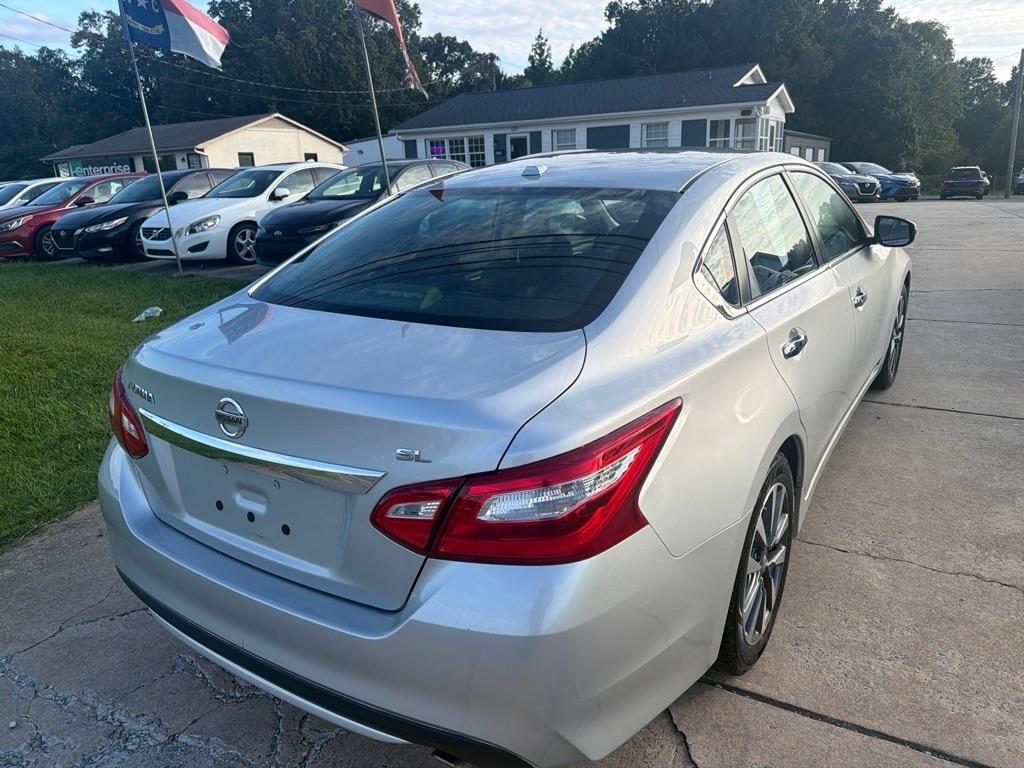 Nissan Altima 2.5 SL Sedan 2017