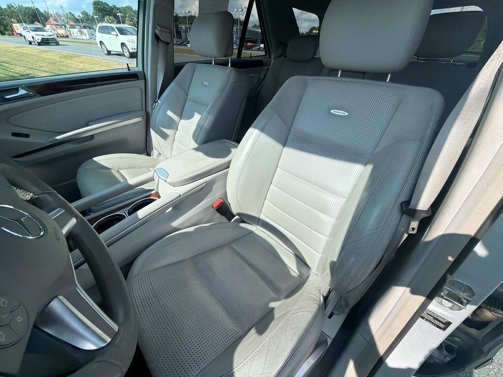 Mercedes-Benz M-Class 4MATIC 4dr 6.3L AMG 2009