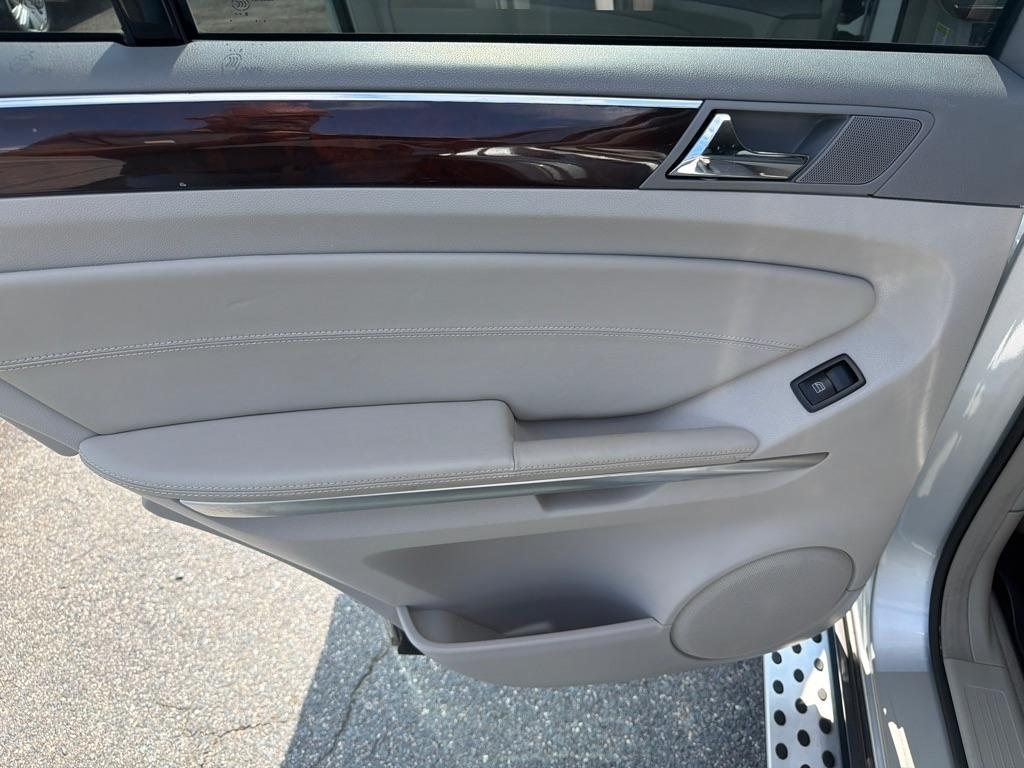 Mercedes-Benz M-Class 4MATIC 4dr 6.3L AMG 2009