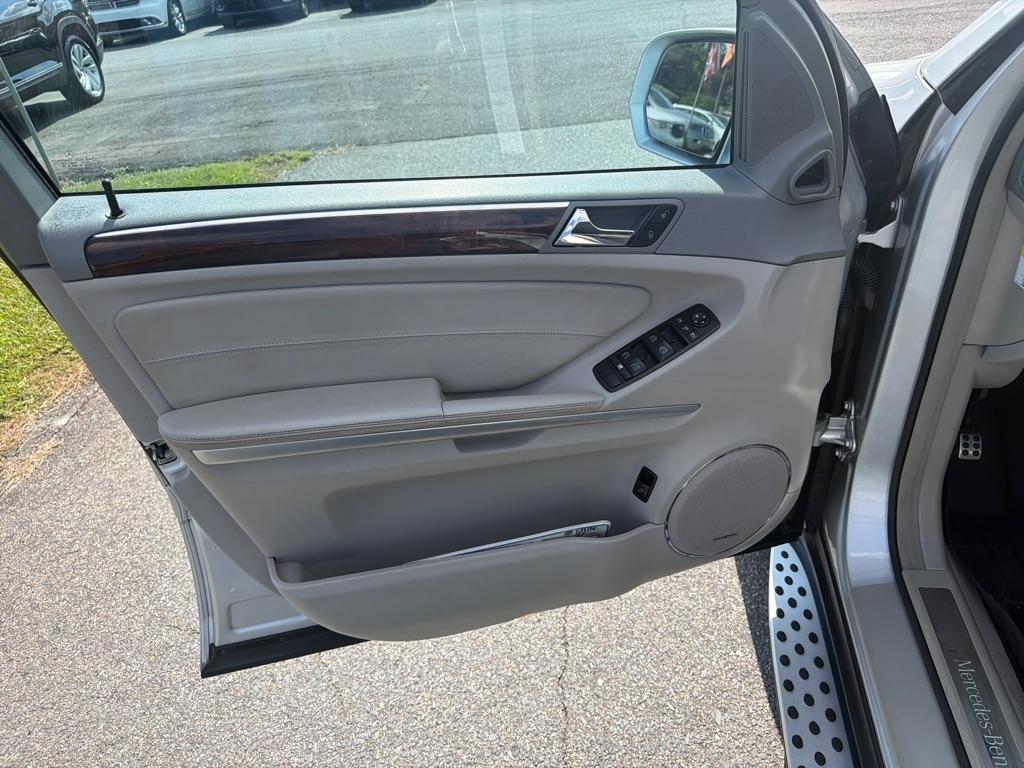 Mercedes-Benz M-Class 4MATIC 4dr 6.3L AMG 2009