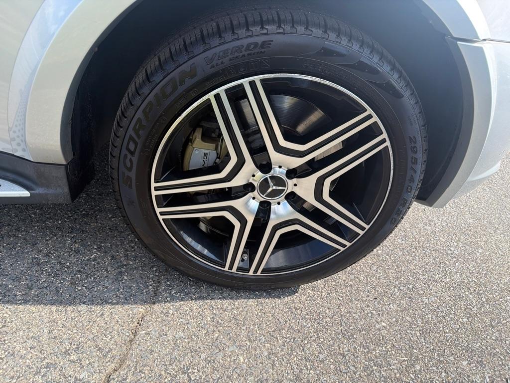 Mercedes-Benz M-Class 4MATIC 4dr 6.3L AMG 2009