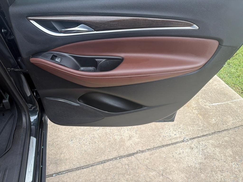 Buick Enclave FWD 4dr Avenir 2018