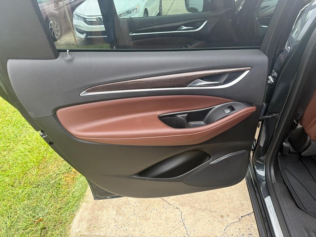 Buick Enclave FWD 4dr Avenir 2018