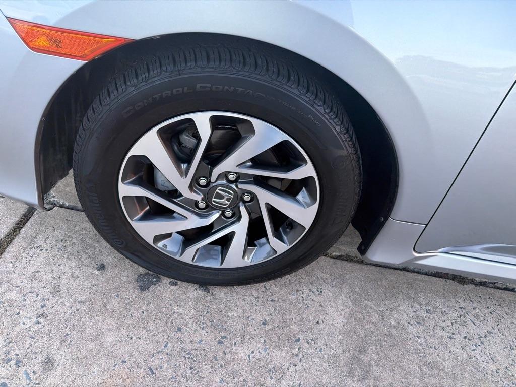Honda Civic Sedan 4dr CVT EX 2016