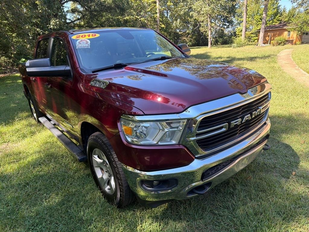RAM 1500 Big Horn/Lone Star 4x4 Crew Cab 5'7" Box 2019