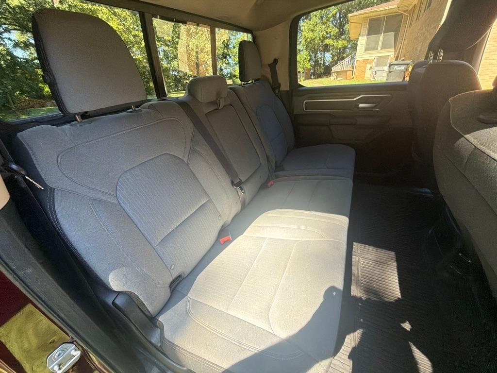 RAM 1500 Big Horn/Lone Star 4x4 Crew Cab 5'7" Box 2019