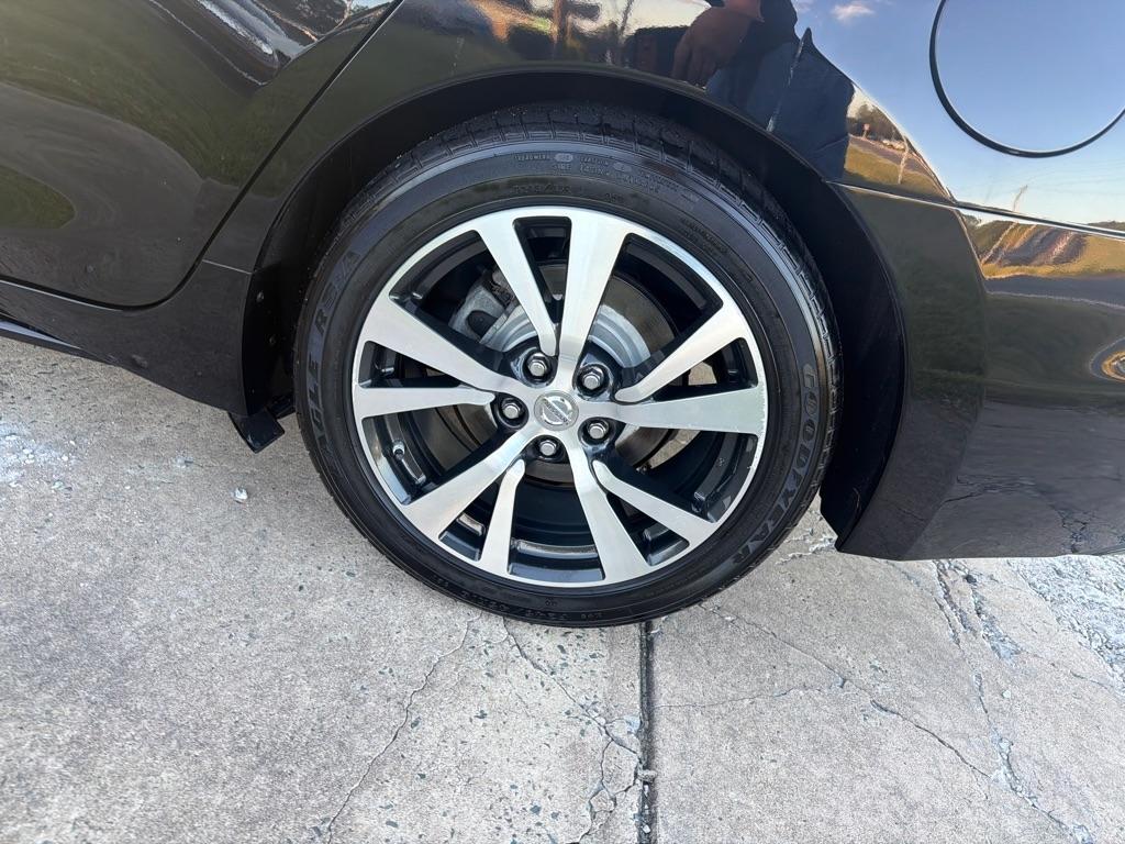 Nissan Maxima SV 3.5L 2017