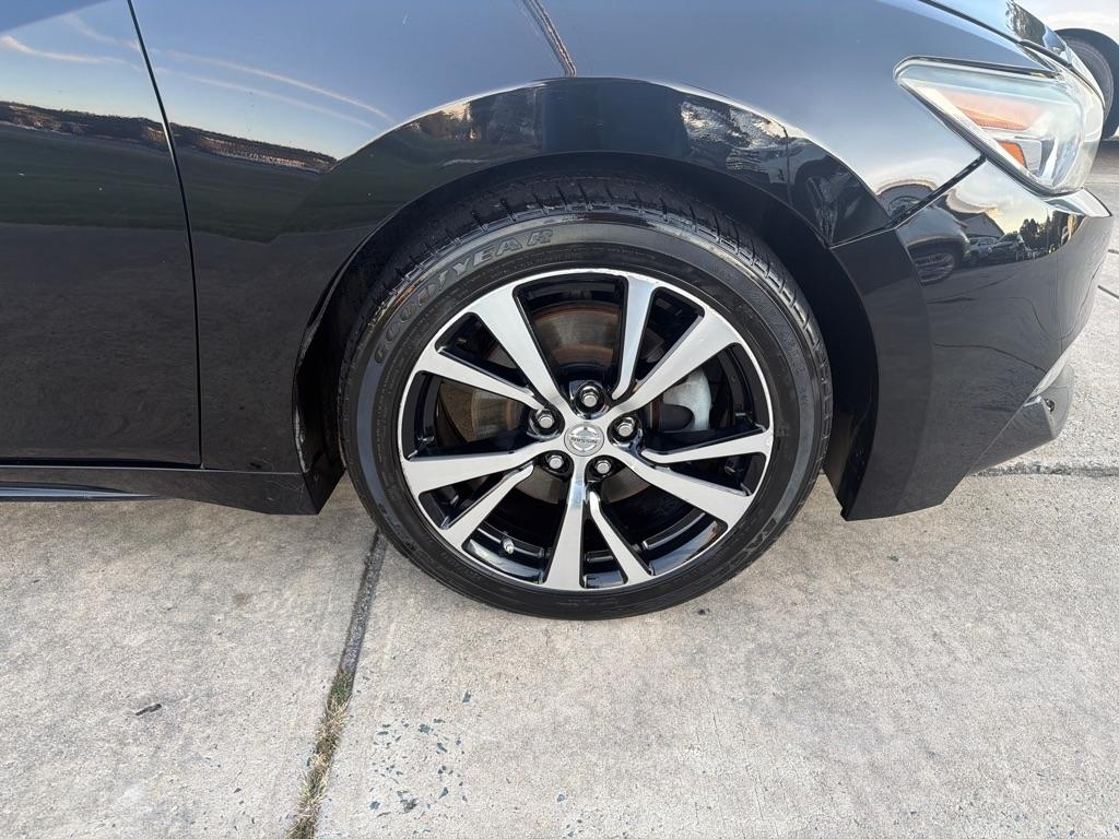Nissan Maxima SV 3.5L 2017