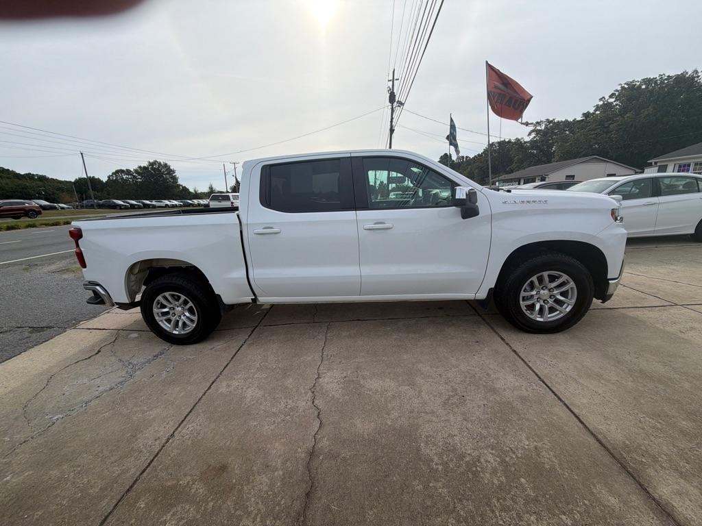 Chevrolet Silverado 1500 2WD Crew Cab 147" LT 2021