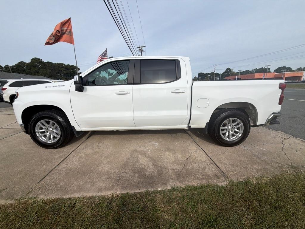 Chevrolet Silverado 1500 2WD Crew Cab 147" LT 2021