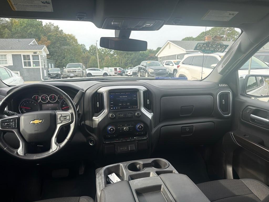 Chevrolet Silverado 1500 2WD Crew Cab 147" LT 2021