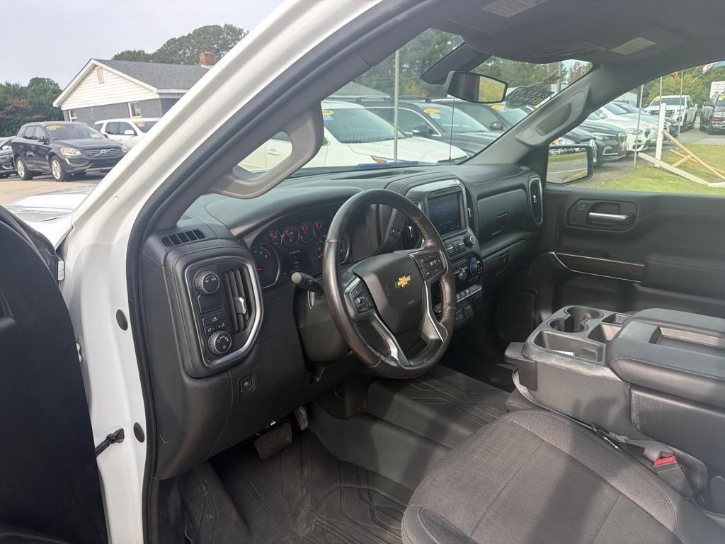 Chevrolet Silverado 1500 2WD Crew Cab 147" LT 2021