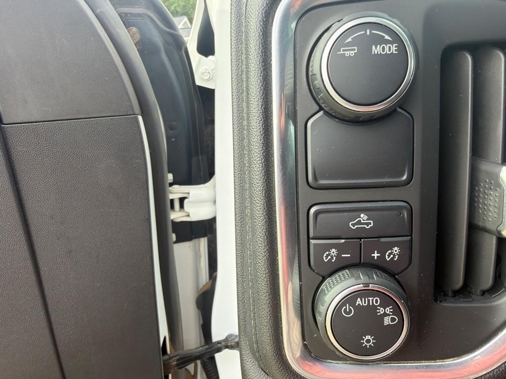 Chevrolet Silverado 1500 2WD Crew Cab 147" LT 2021