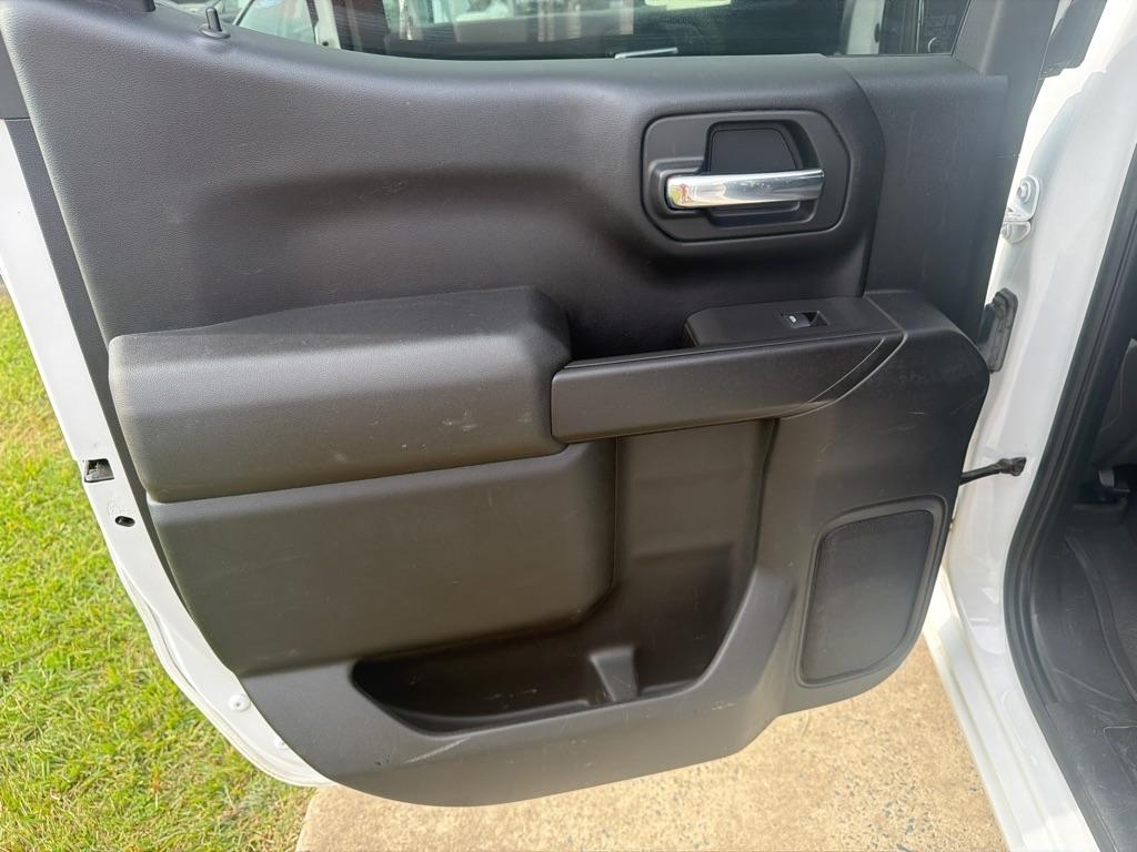 Chevrolet Silverado 1500 2WD Crew Cab 147" LT 2021