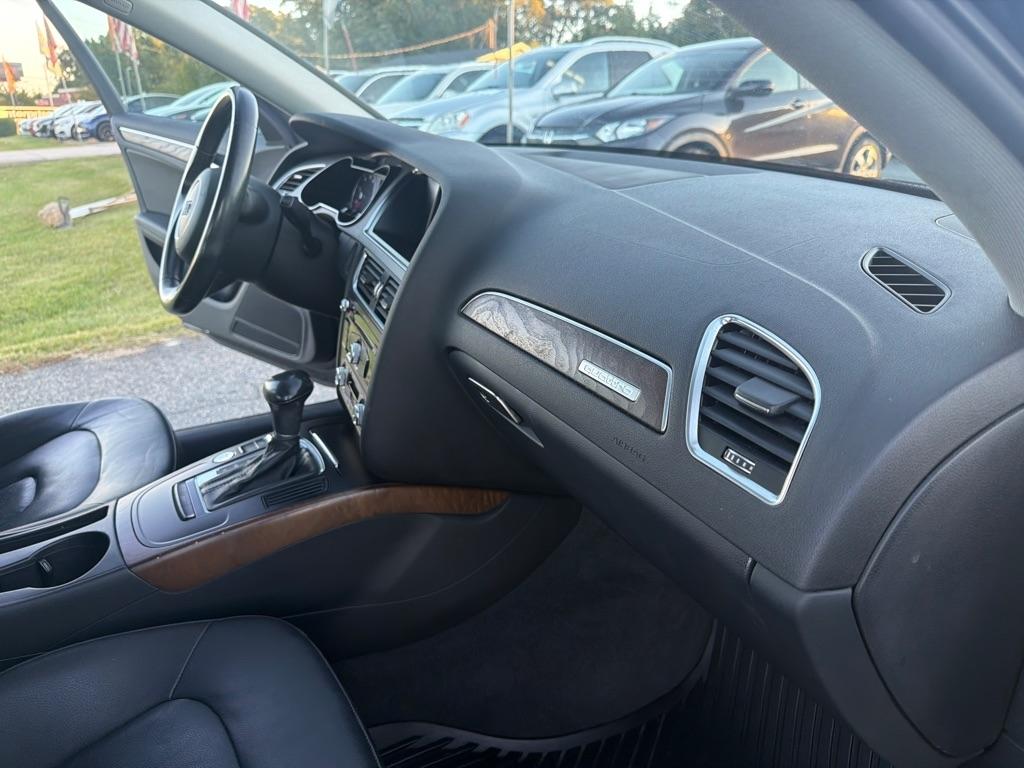 Audi A4 4dr Sdn Auto quattro 2.0T Premium Plus 2015