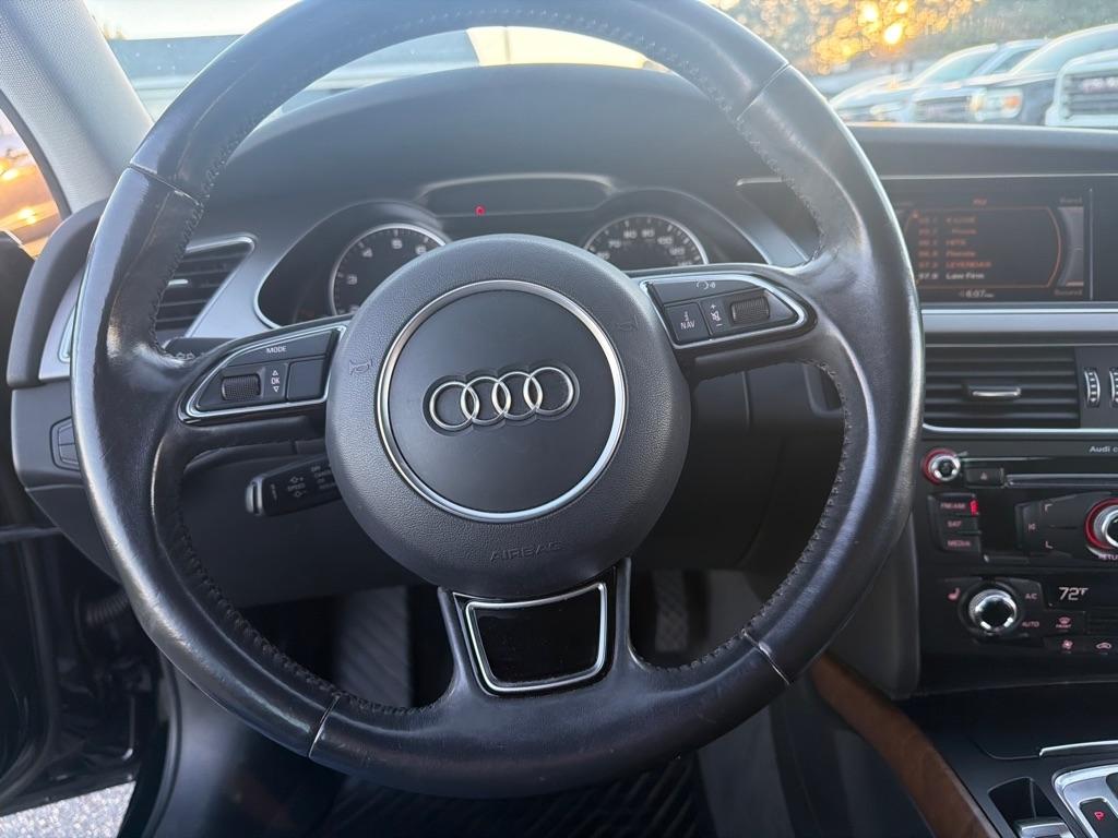 Audi A4 4dr Sdn Auto quattro 2.0T Premium Plus 2015